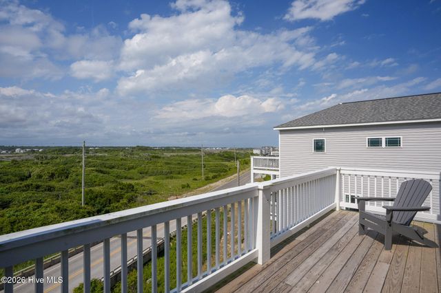 208 Goldsboro Drive, Sneads Ferry, NC 28460