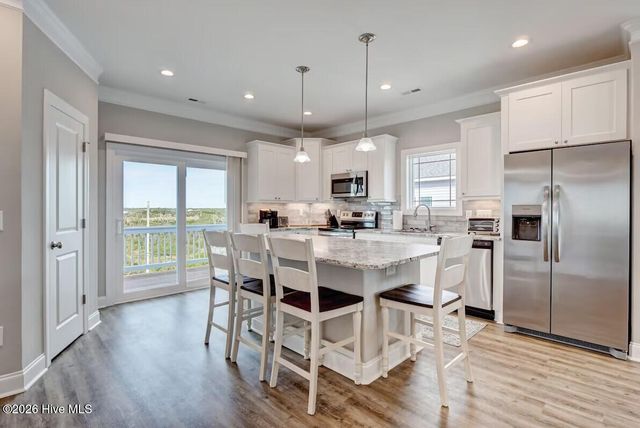 208 Goldsboro Drive, Sneads Ferry, NC 28460