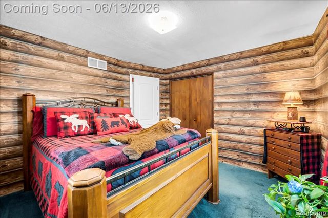 26877 N Dixboro Road, South Lyon, MI 48178