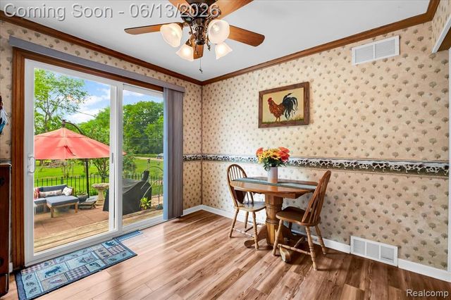 26877 N Dixboro Road, South Lyon, MI 48178