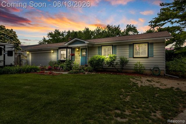 26877 N Dixboro Road, South Lyon, MI 48178