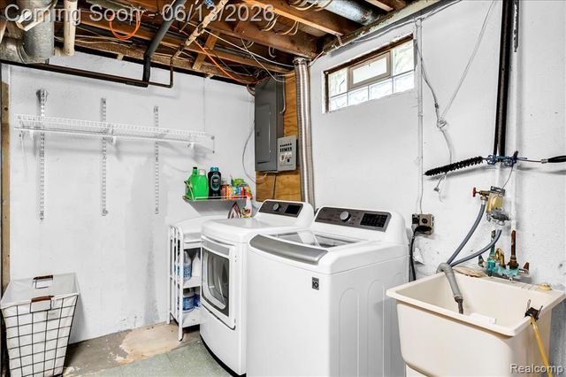 26877 N Dixboro Road, South Lyon, MI 48178