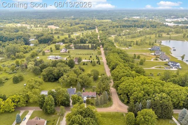 26877 N Dixboro Road, South Lyon, MI 48178