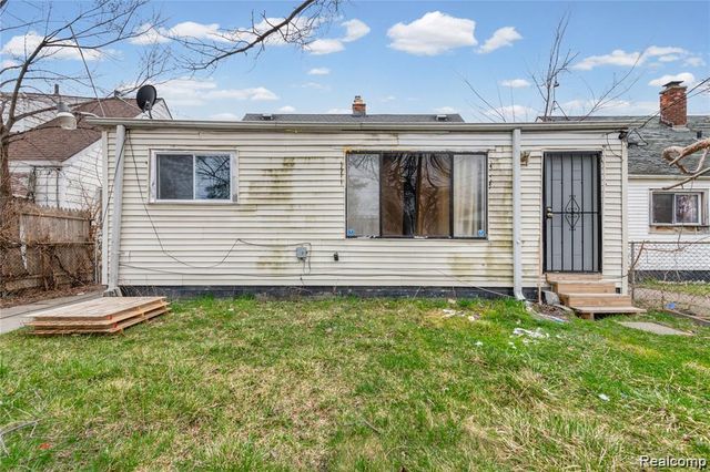 20290 Bradford Street, Detroit, MI 48205