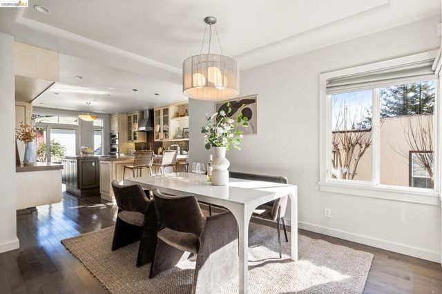 4452 4452 Davenport Ave, Oakland, CA 94619