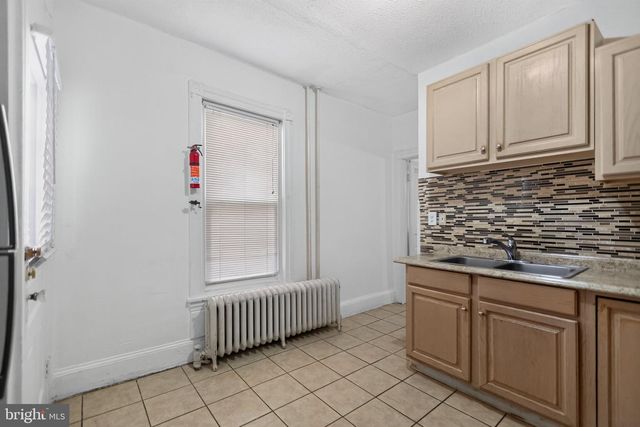 119 SPRING ST, Reading, PA 19601