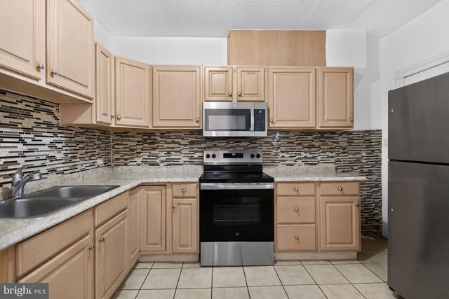 119 SPRING ST, Reading, PA 19601