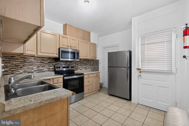 119 SPRING ST, Reading, PA 19601