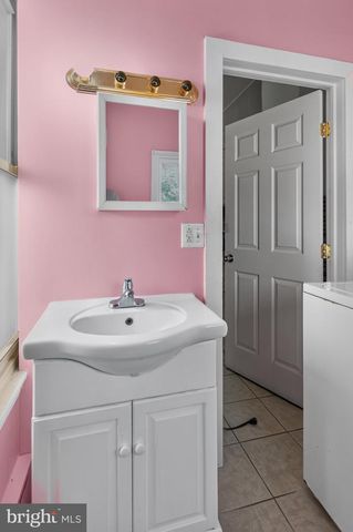 119 SPRING ST, Reading, PA 19601