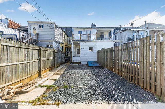 119 SPRING ST, Reading, PA 19601