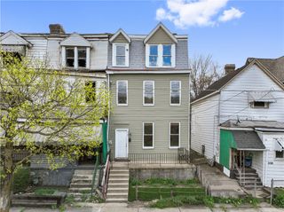 5147 Lytle St, Hazelwood, PA 15207