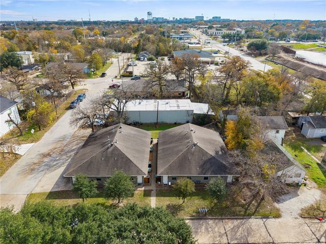 105-107 Davis, Bryan, TX 77801