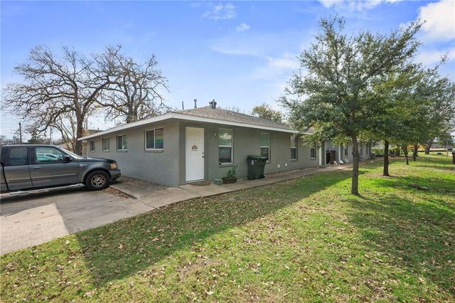 105-107 Davis, Bryan, TX 77801