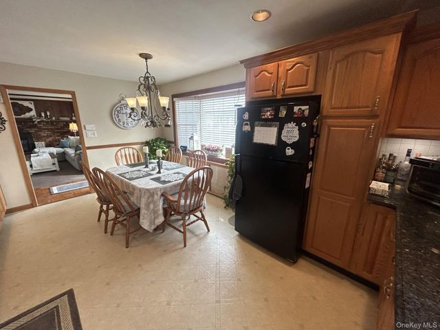 119 Jefferson Street, East Islip, NY 11730