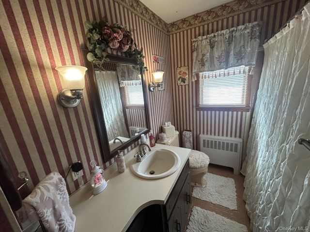 119 Jefferson Street, East Islip, NY 11730