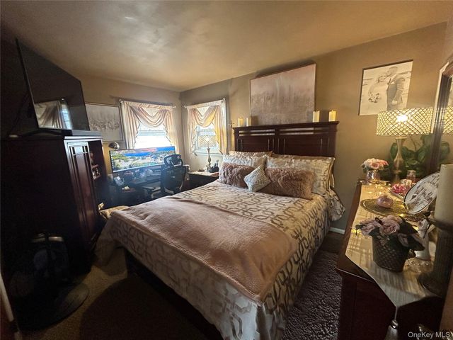 119 Jefferson Street, East Islip, NY 11730