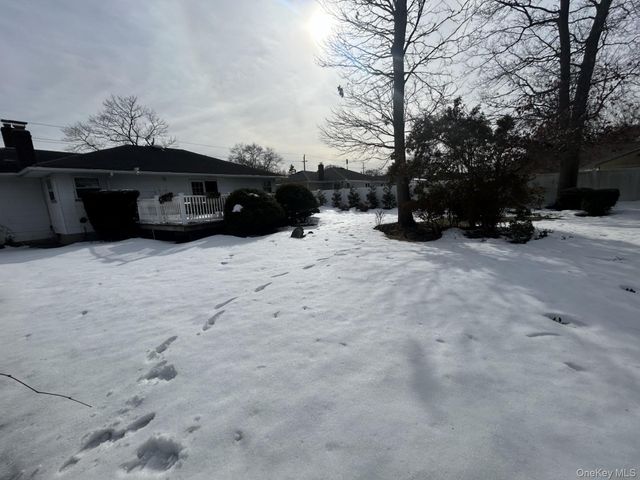 119 Jefferson Street, East Islip, NY 11730