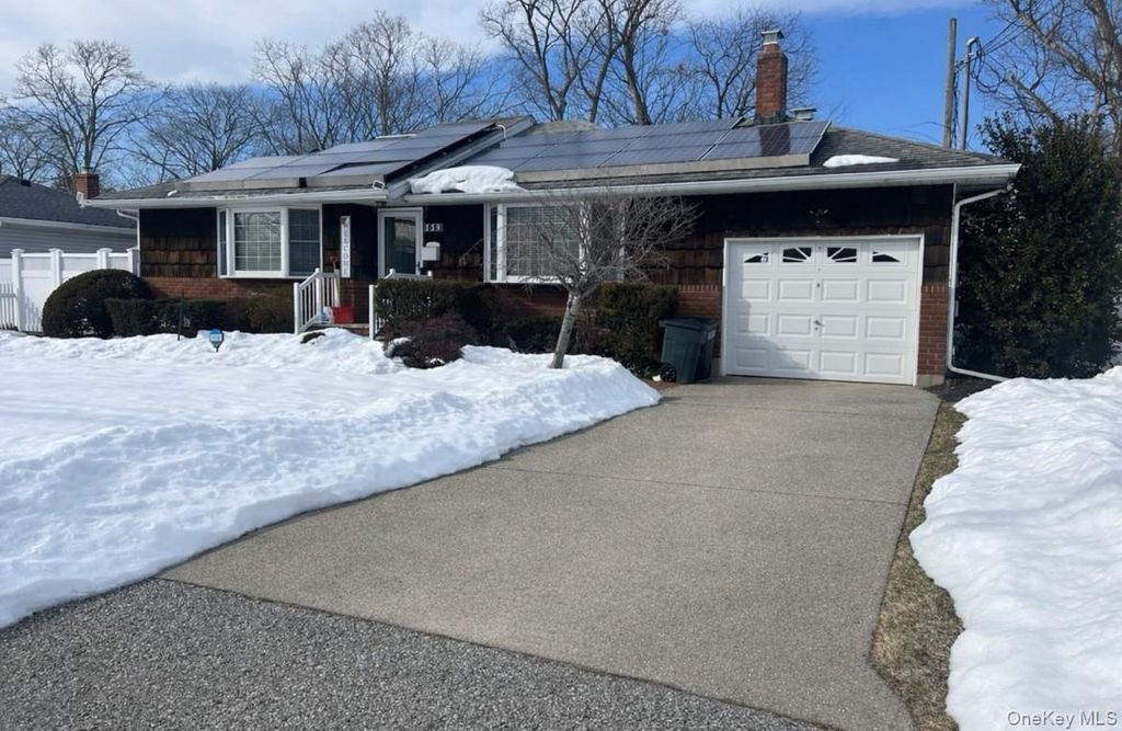 119 Jefferson Street, East Islip, NY 11730