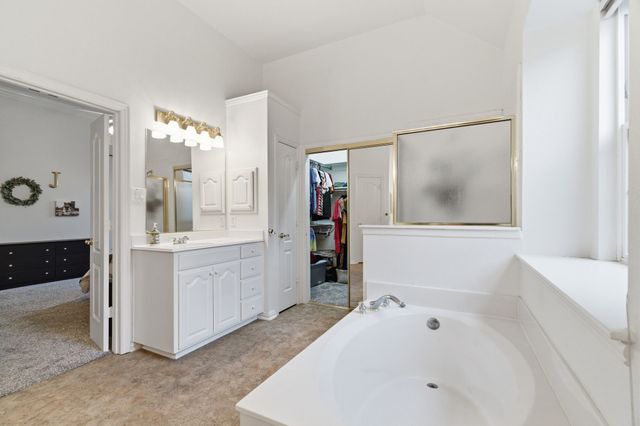541 Crickett Way, Grand Prairie, TX 75052