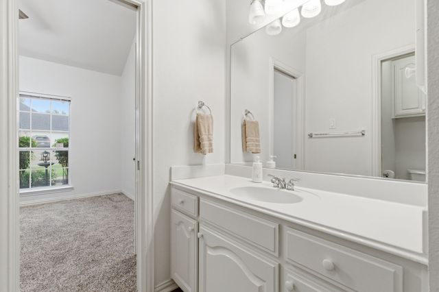 541 Crickett Way, Grand Prairie, TX 75052