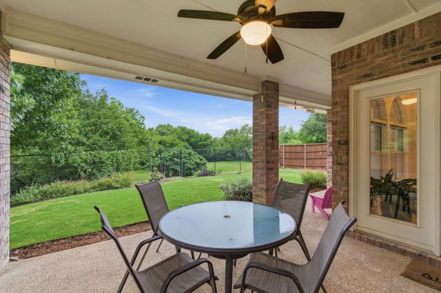 541 Crickett Way, Grand Prairie, TX 75052