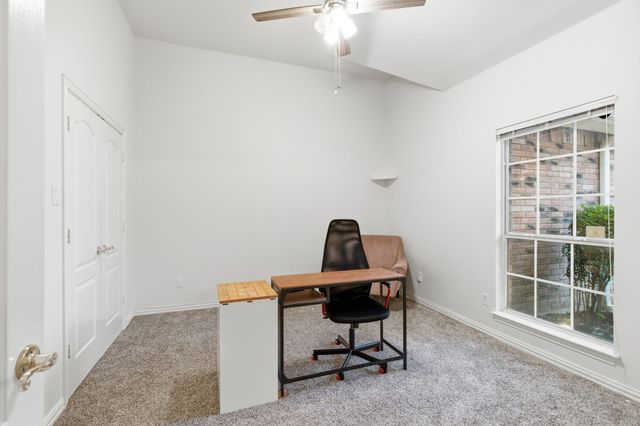 541 Crickett Way, Grand Prairie, TX 75052