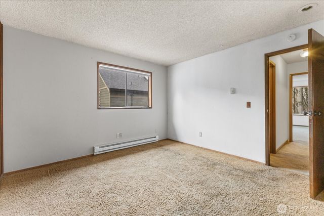 9256 Interlake Avenue N, Seattle, WA 98103