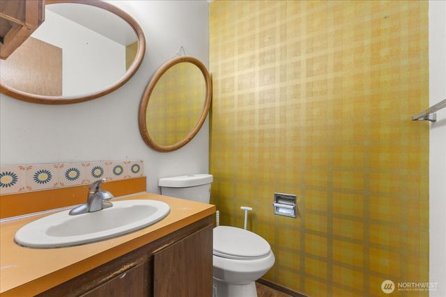 9256 Interlake Avenue N, Seattle, WA 98103