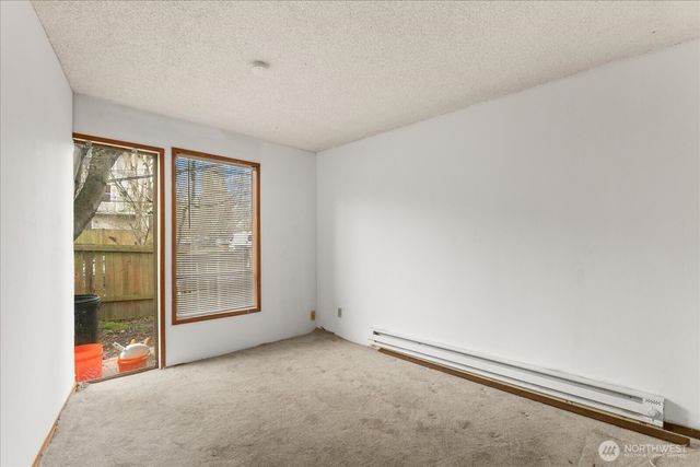 9256 Interlake Avenue N, Seattle, WA 98103