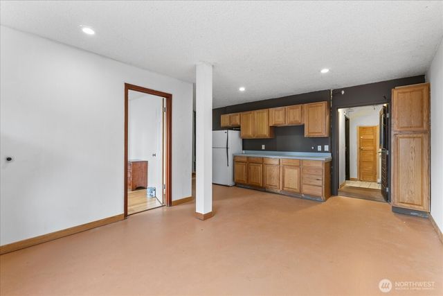 9256 Interlake Avenue N, Seattle, WA 98103