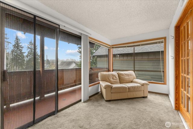 9256 Interlake Avenue N, Seattle, WA 98103