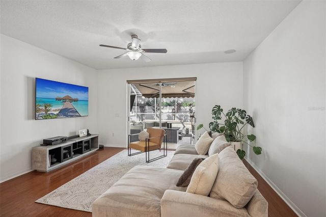 2108 FAWN MEADOW DRIVE, Valrico, FL 33594