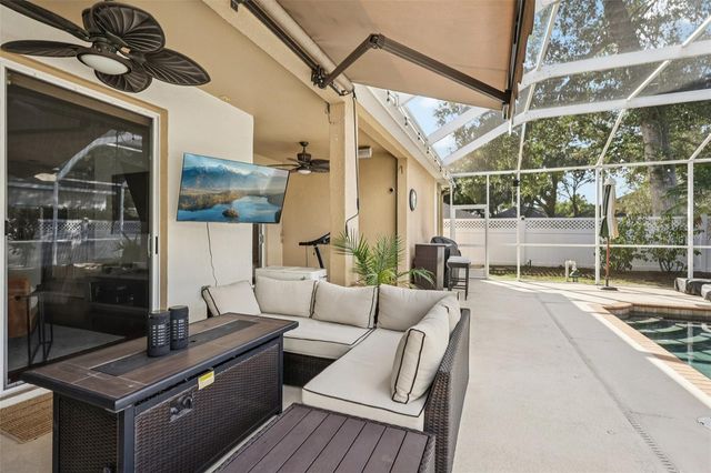 2108 FAWN MEADOW DRIVE, Valrico, FL 33594