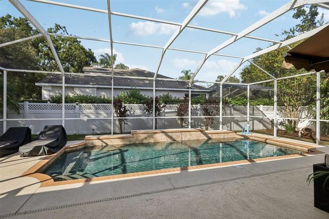 2108 FAWN MEADOW DRIVE, Valrico, FL 33594