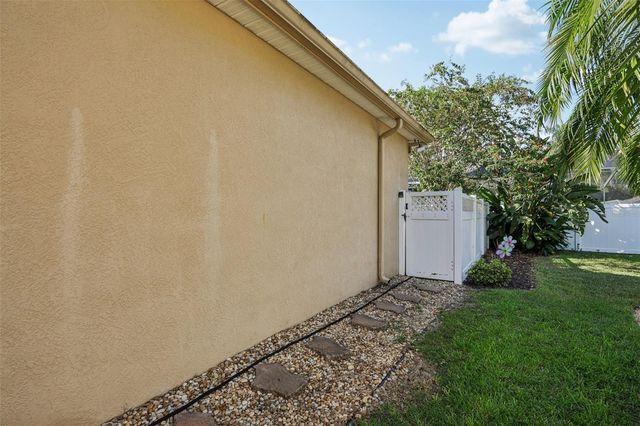 2108 FAWN MEADOW DRIVE, Valrico, FL 33594