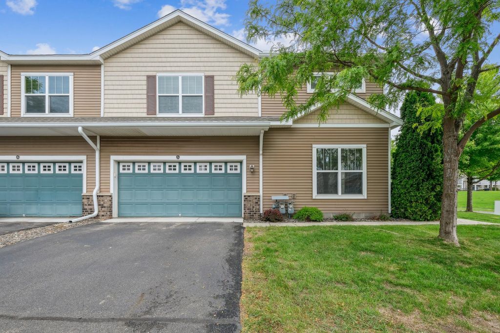 1964 Commonwealth Boulevard 5, Chanhassen, MN 55317