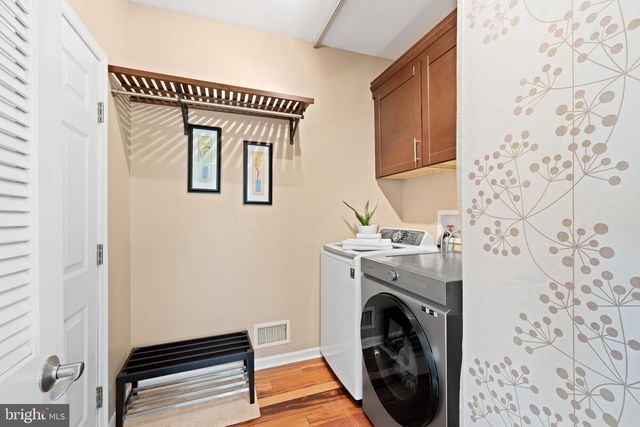 4 HASTINGS RD, Belle Mead, NJ 08502