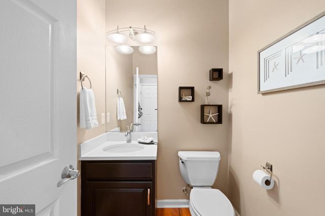 4 HASTINGS RD, Belle Mead, NJ 08502