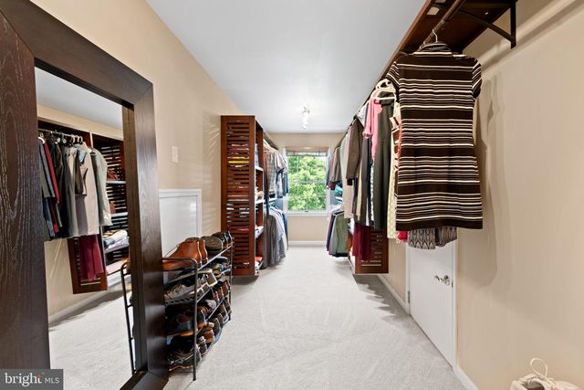 4 HASTINGS RD, Belle Mead, NJ 08502