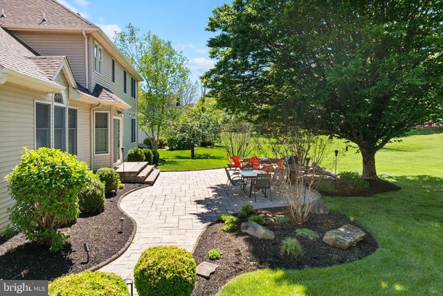 4 HASTINGS RD, Belle Mead, NJ 08502