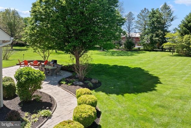 4 HASTINGS RD, Belle Mead, NJ 08502