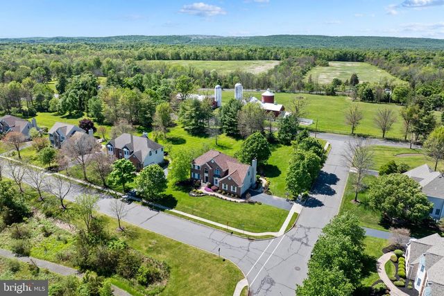4 HASTINGS RD, Belle Mead, NJ 08502