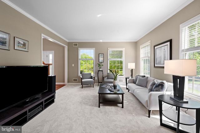 4 HASTINGS RD, Belle Mead, NJ 08502