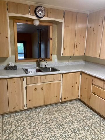 1010 SANTA ANITA Drive, Belen, NM 87002