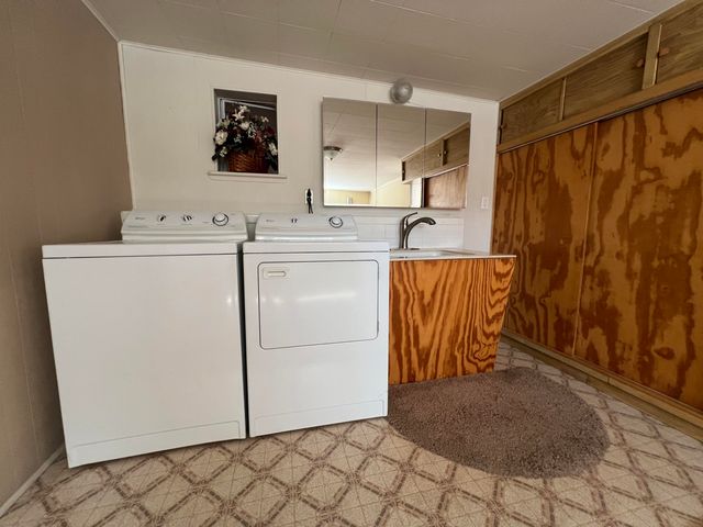 1010 SANTA ANITA Drive, Belen, NM 87002