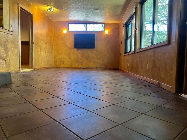 1010 SANTA ANITA Drive, Belen, NM 87002