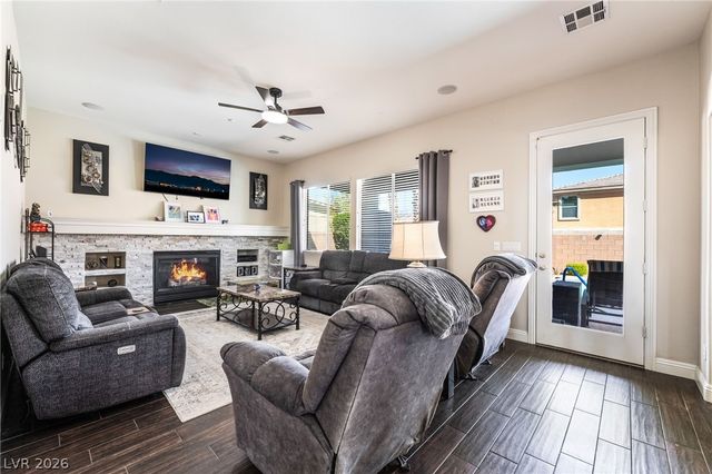 2398 Sunburst View Street, Henderson, NV 89052