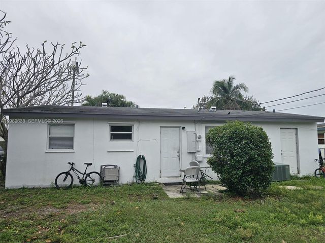 569 Tallulah Road, Palm Beach, FL 33462