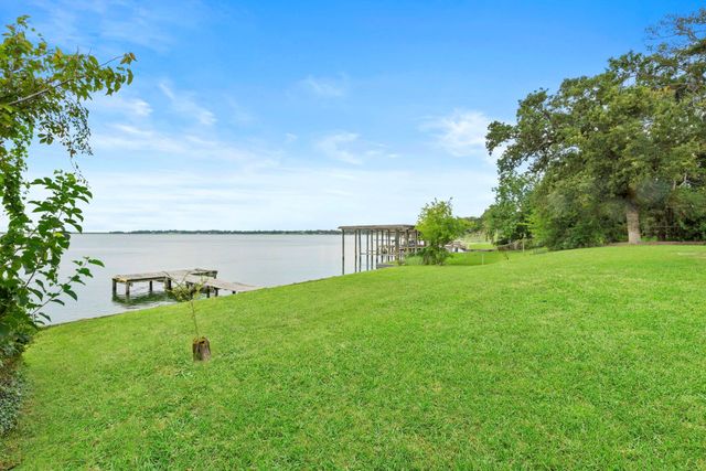 430 S Burnett Drive, Baytown, TX 77520