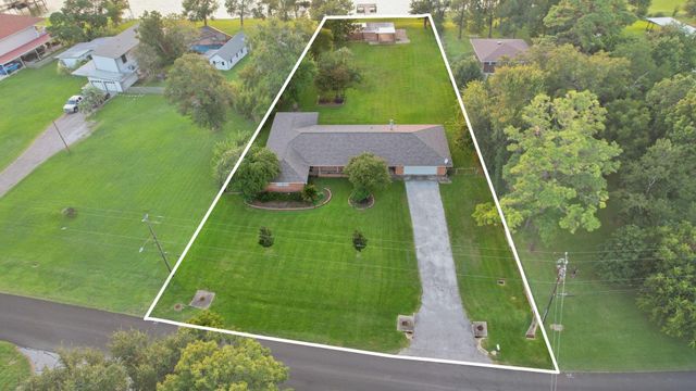 430 S Burnett Drive, Baytown, TX 77520